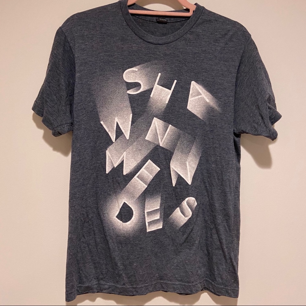 shawn mendes tshirt size medium
